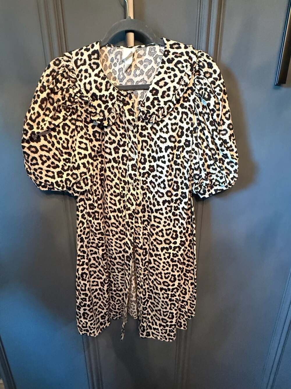 H&M Leopard Print Mini Dress Women’s L Puff Sleeve Ruffle Collar Animal Print